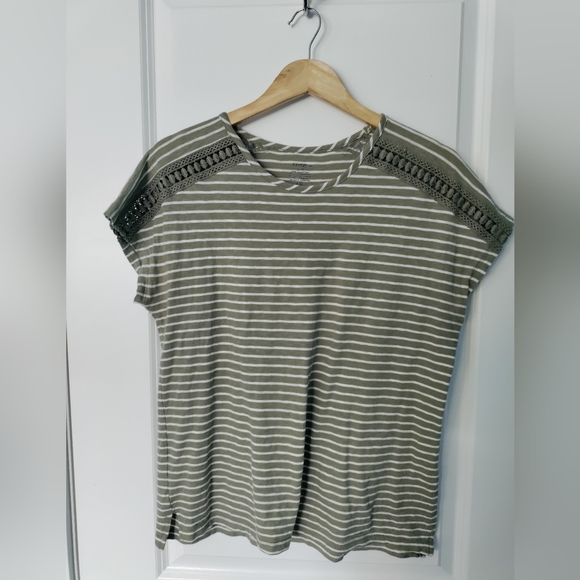 Striped Short Sleeve Size XS - Picture 1 of 4